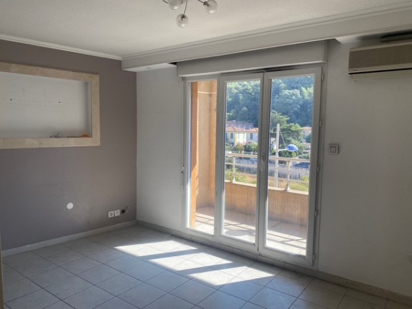 Offres de location Appartement Saint-André-de-la-Roche 06730