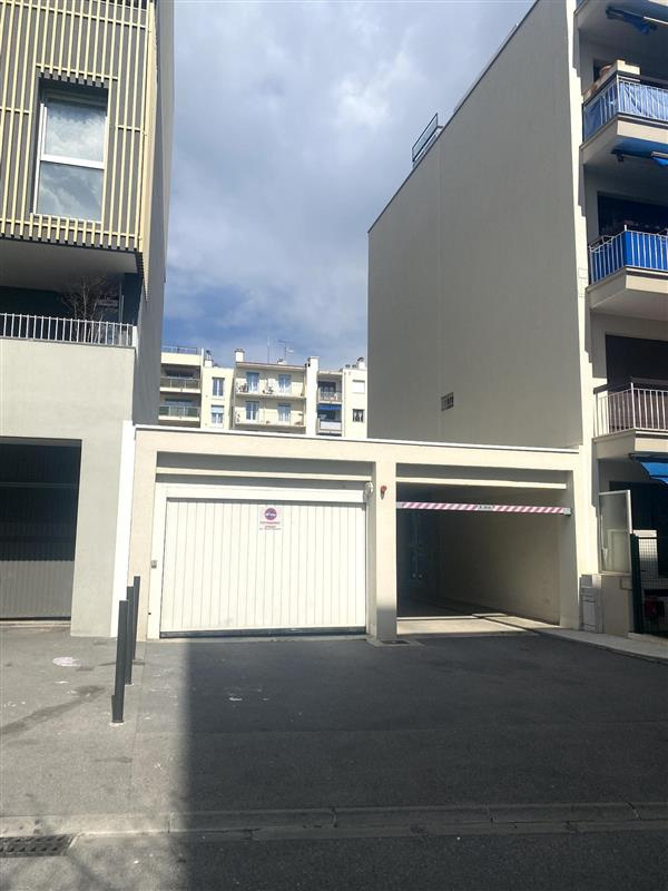Offres de location Garage Saint-Laurent-du-Var 06700