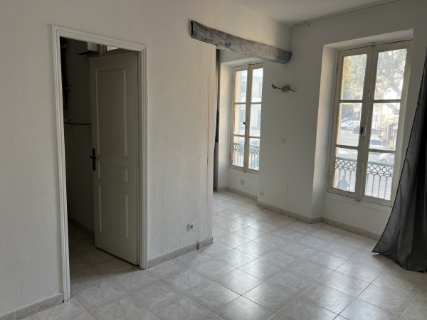 Offres de location Appartement Saint-Laurent-du-Var 06700